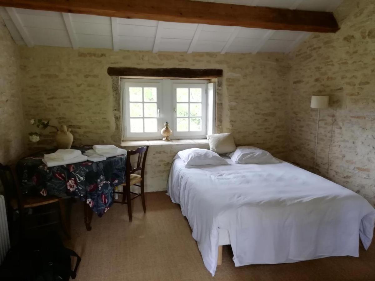 Une Maison De Campagne En Bourgogne Du Sud Tournus Exterior photo